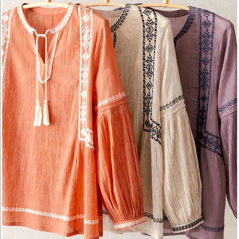 Embroidered Blouson-Sleeve Blouse